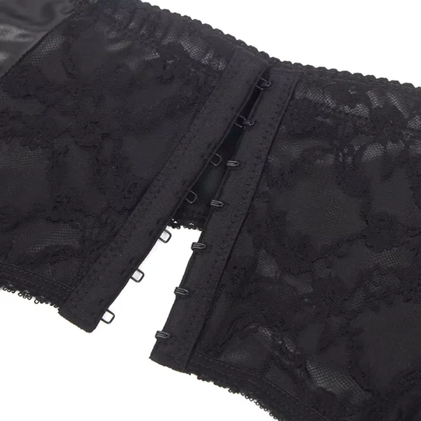 Porte Jarretelle Motif Floral & Fermeture Agrafes Porte Jarretelle Motif Floral & Fermeture Agrafes.