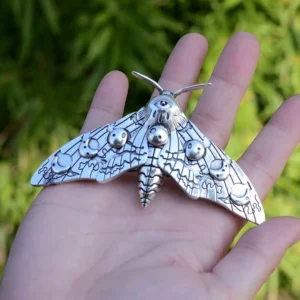 Barrette Papillon de Nuit Lunaire en Acier Inoxydable.