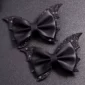 Barrettes Nœud Papillon en Cuir & Ailes de Chauve-Souris.