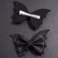 Barrettes pour cheveux à clip avec Nœud Papillon en Cuir & Ailes de Chauve-Souris.