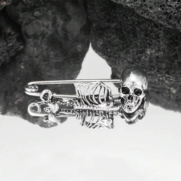 Épingle à Nourrice Squelette Broche ou Barrette Épingle à Nourrice Squelette Broche ou Barrette.