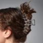 Grande Pince Étoiles Attache Cheveux en Acier.