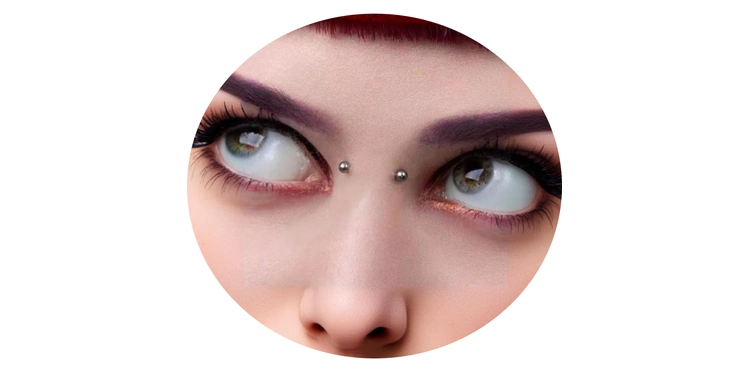 Tout savoir sur le piercing bridge.