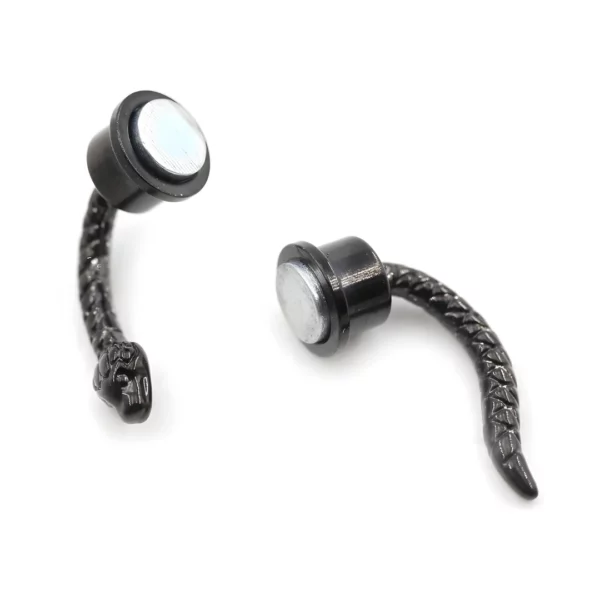 Faux Piercing Aimanté pour Septum Serpent Noir Faux Piercing Aimanté pour Septum Serpent Noir.