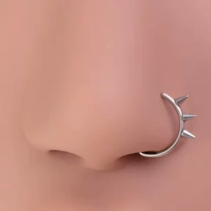 Faux Piercing Narine Demi-Anneau à Pointes.