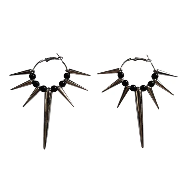 Créoles Cloutées à Perles Noires Style Punk Créoles Cloutées à Perles Noires Style Punk.