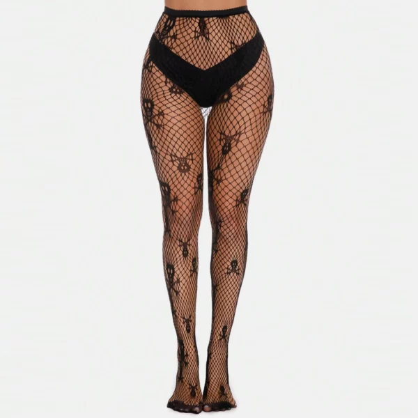 Femme portant un Collant Tête de Mort sur Résille Noire Ajourée Femme portant un Collant Tête de Mort sur Résille Noire Ajourée.