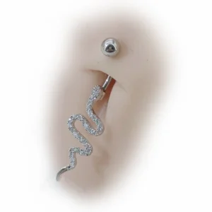 Nombril Homme avec un Piercing Serpent Pavé de Zircons en Titane Brut.