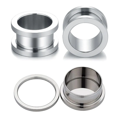 Piercing de type écarteur tunnel.
