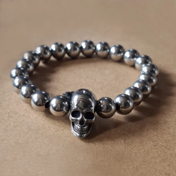 Bracelet Tête de Mort en Acier 316L à Perles Massives Bracelet Tête de Mort en Acier 316L à Perles Massives.