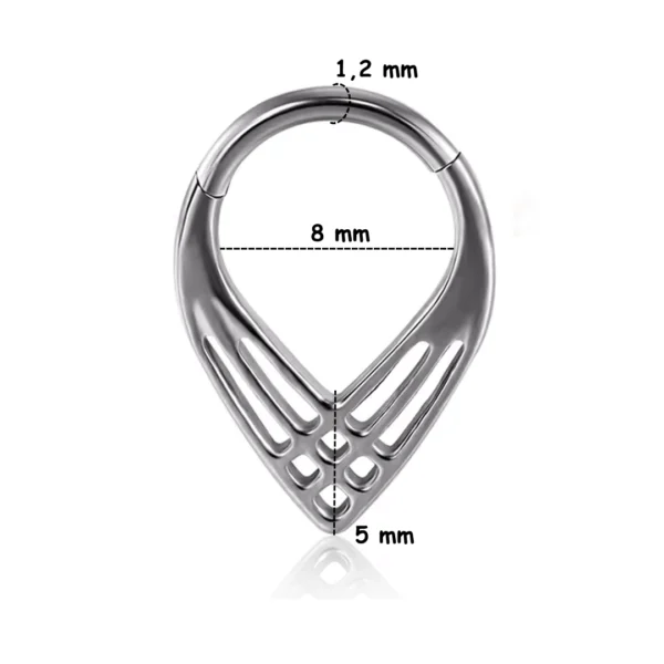 Piercing Clicker Ajouré à Chevrons Croisés - Septum & Daith (variante acier poli 8 mm) Piercing Clicker Ajouré à Chevrons Croisés - Septum & Daith (variante acier poli 8 mm).