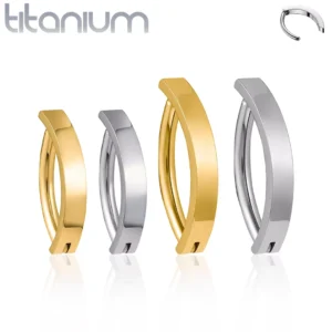 Piercing Nombril Anneau Clicker en Titane Brut ou Doré.