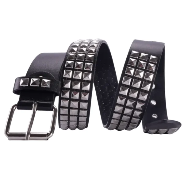 Ceinture Punk Rock Similicuir Noir à Rivets Pyramide Ceinture Punk Rock Similicuir Noir à Rivets Pyramide.
