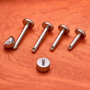 Piercing à Filetage Latéral.