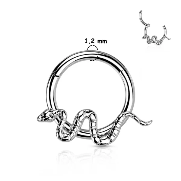 Anneau Charnière Titane Gris Argenté à Motif Serpent Ondulant en Relief Anneau Charnière Titane Gris Argenté à Motif Serpent Ondulant en Relief.