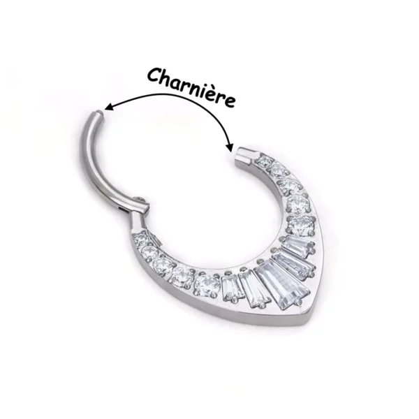 Clicker à Charnière Goutte Inversée à Zircons Ronds & Baguette Clicker à Charnière Goutte Inversée à Zircons Ronds & Baguette.