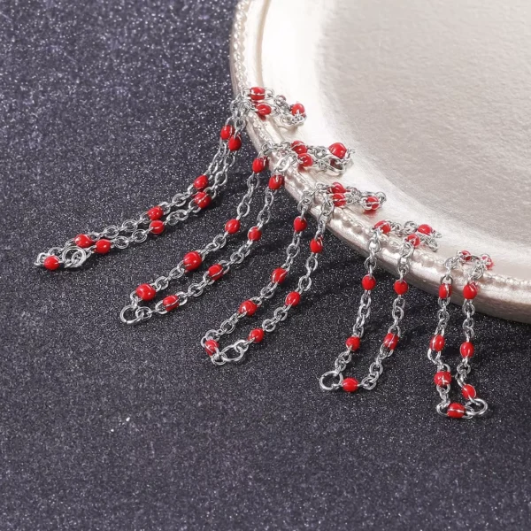 Chaîne de Nez en Acier 316L à Double Rangée Perlée Rouge 32-50 mm Chaîne de Nez en Acier 316L à Double Rangée Perlée Rouge 32-50 mm.