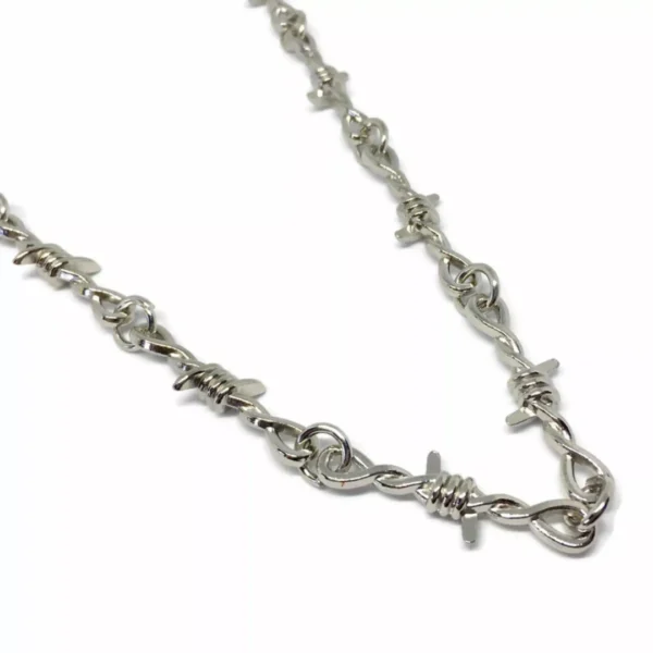 Collier Choker en Fil de Fer Barbelé 39-44 cm Collier Choker en Fil de Fer Barbelé 39-44 cm.