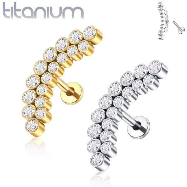 Piercing Labret Arqué Titane à Double Ligne de Zirconiums Piercing Labret Arqué Titane à Double Ligne de Zirconiums.