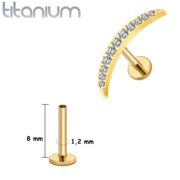 Piercing Labret Courbé en Titane ASTM-F136 Pavé de Zircons Griffés (variante anodisé doré 8 mm) Piercing Labret Courbé en Titane ASTM-F136 Pavé de Zircons Griffés (variante anodisé doré 8 mm)
