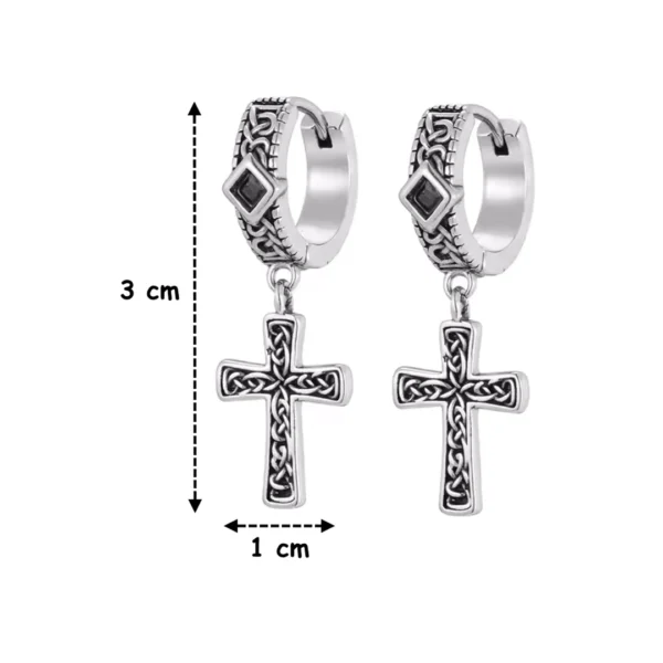 Créoles Gothiques à Croix Nordique & Zircon Noir (dimensions) Créoles Gothiques à Croix Nordique & Zircon Noir (dimensions).