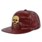 Casquette Similicuir Rouge Bordeaux Effet Croco avec Tête de Mort Acier Doré.