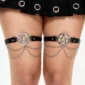 Jarretière Cuir Pentacle & Chaînes Pendantes.