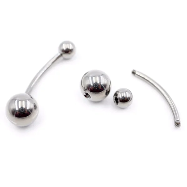 Piercing Nombril en Titane ASTM-F136 Longueur 6-16 mm avec Billes Piercing Nombril en Titane ASTM-F136 Longueur 6-16 mm avec Billes