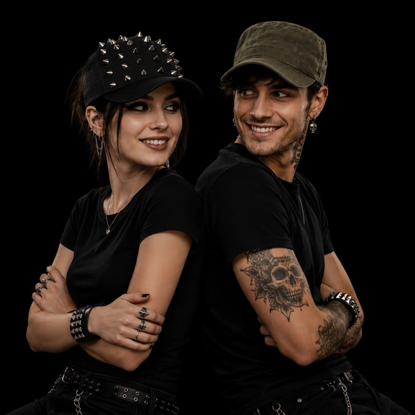 Accessoires Gothiques & Punk - Casquettes, Ceintures & Sacs.