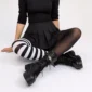 Collants Rayés Noir et Blanc Asymétriques.