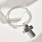 Collier 60 cm avec Pendentif Croix Gothique Ouvrable Acier Inox.