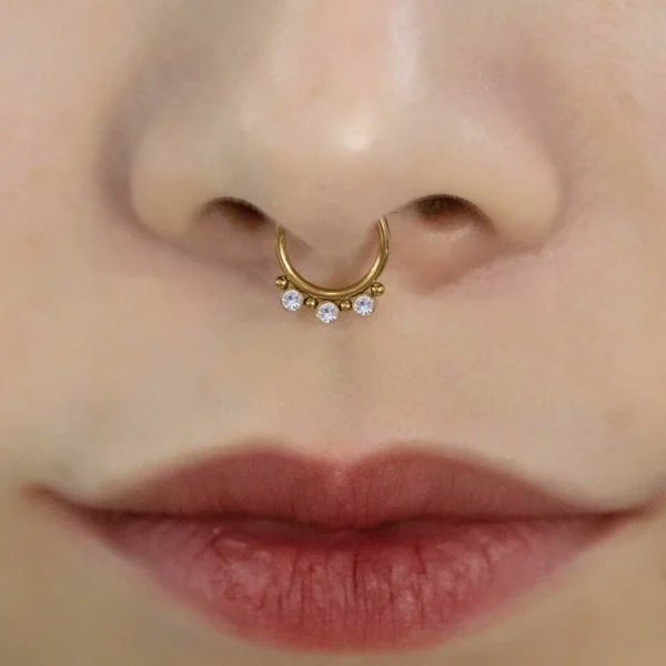 Faux Piercing Septum Anneau Billes & Zirconiums Acier 316L Doré PVD Faux Piercing Septum Anneau Billes & Zirconiums Acier 316L Doré PVD