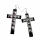 Boucles d'Oreilles Gothiques Croix Rivetée Pyramide.