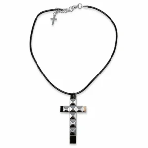 Collier Pendentif Croix à Rivets Pyramide.