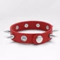 Bracelet à Pics en Similicuir Rouge.